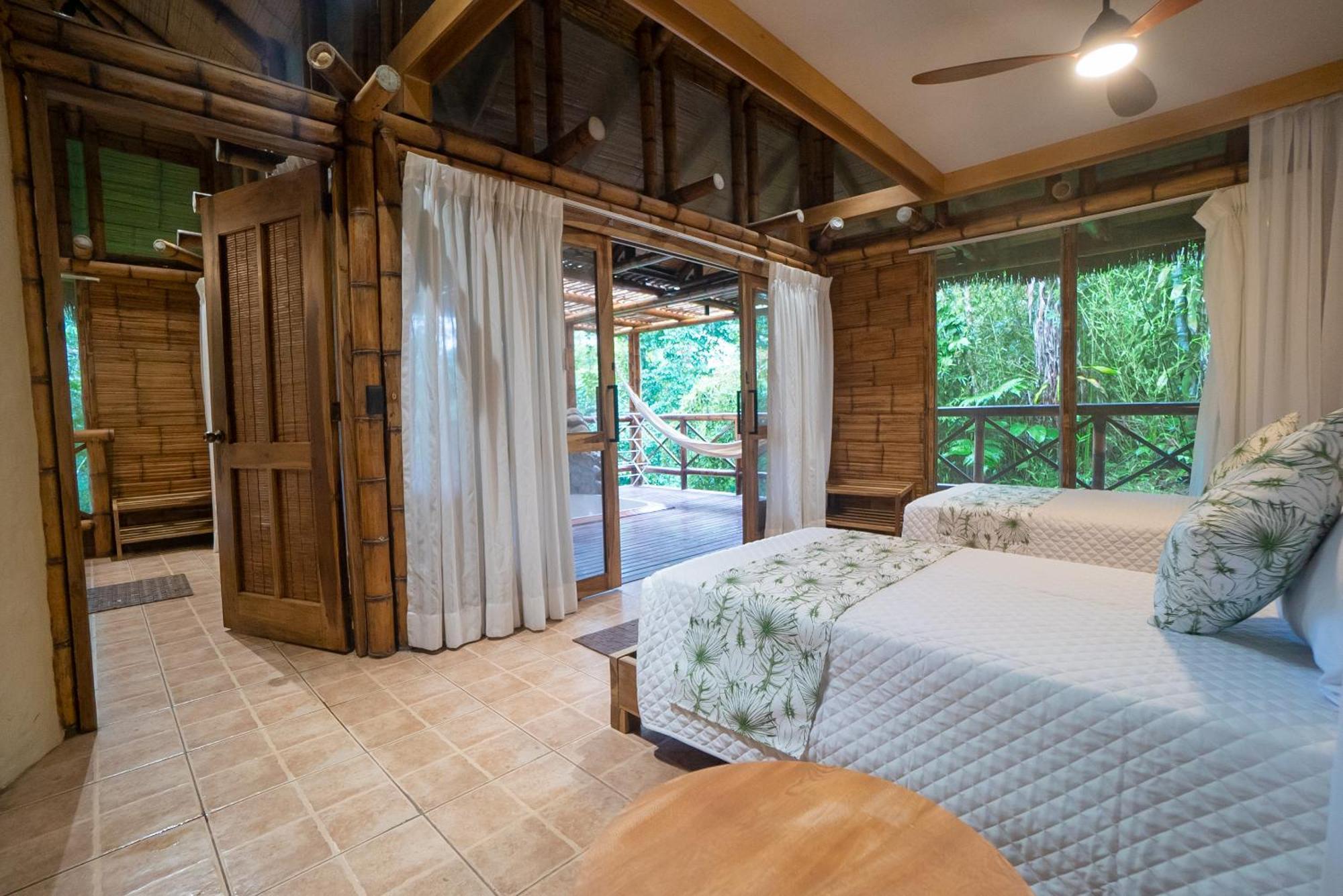 La Selva Eco-Lodge & Retreat Providencia Exterior photo