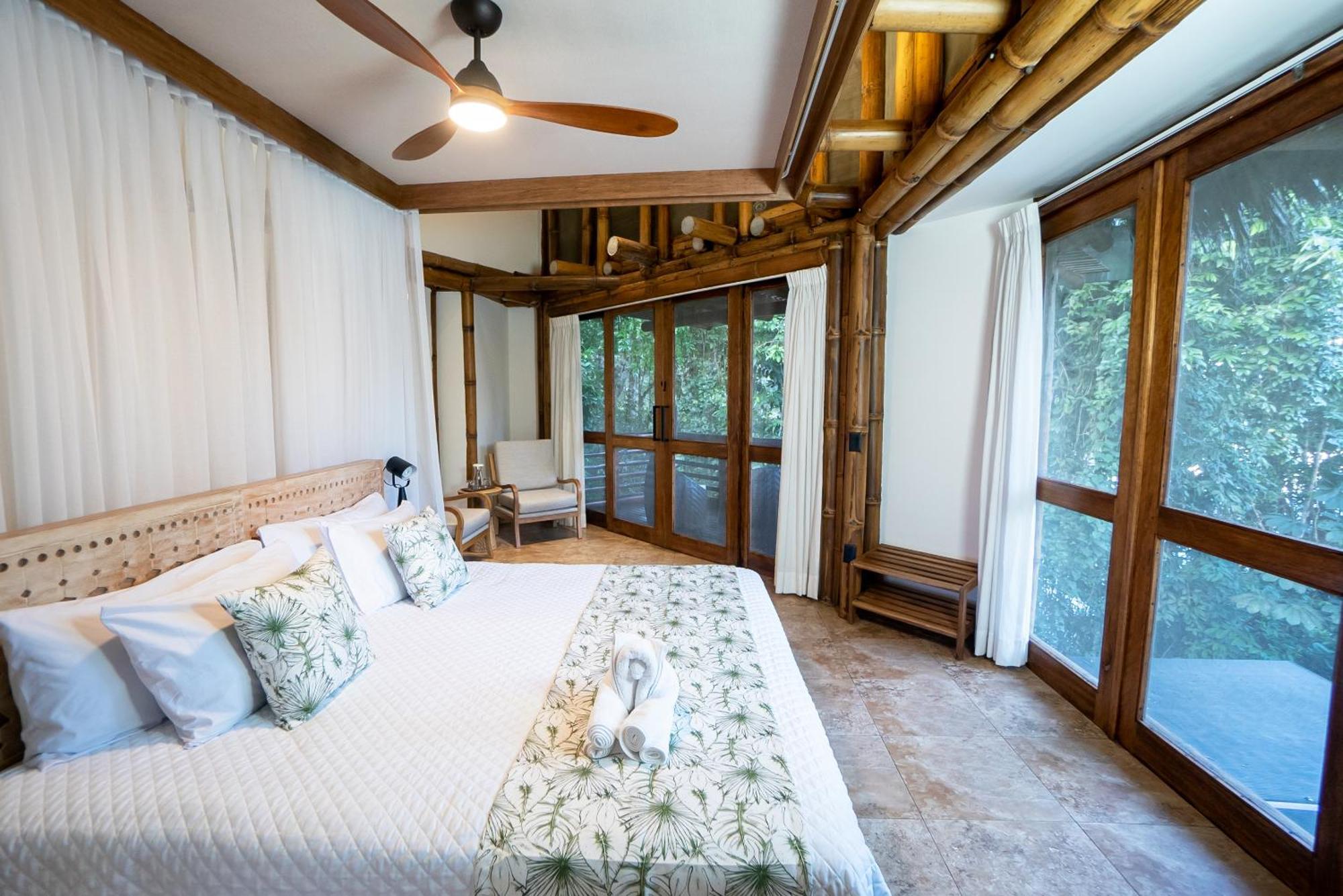 La Selva Eco-Lodge & Retreat Providencia Exterior photo